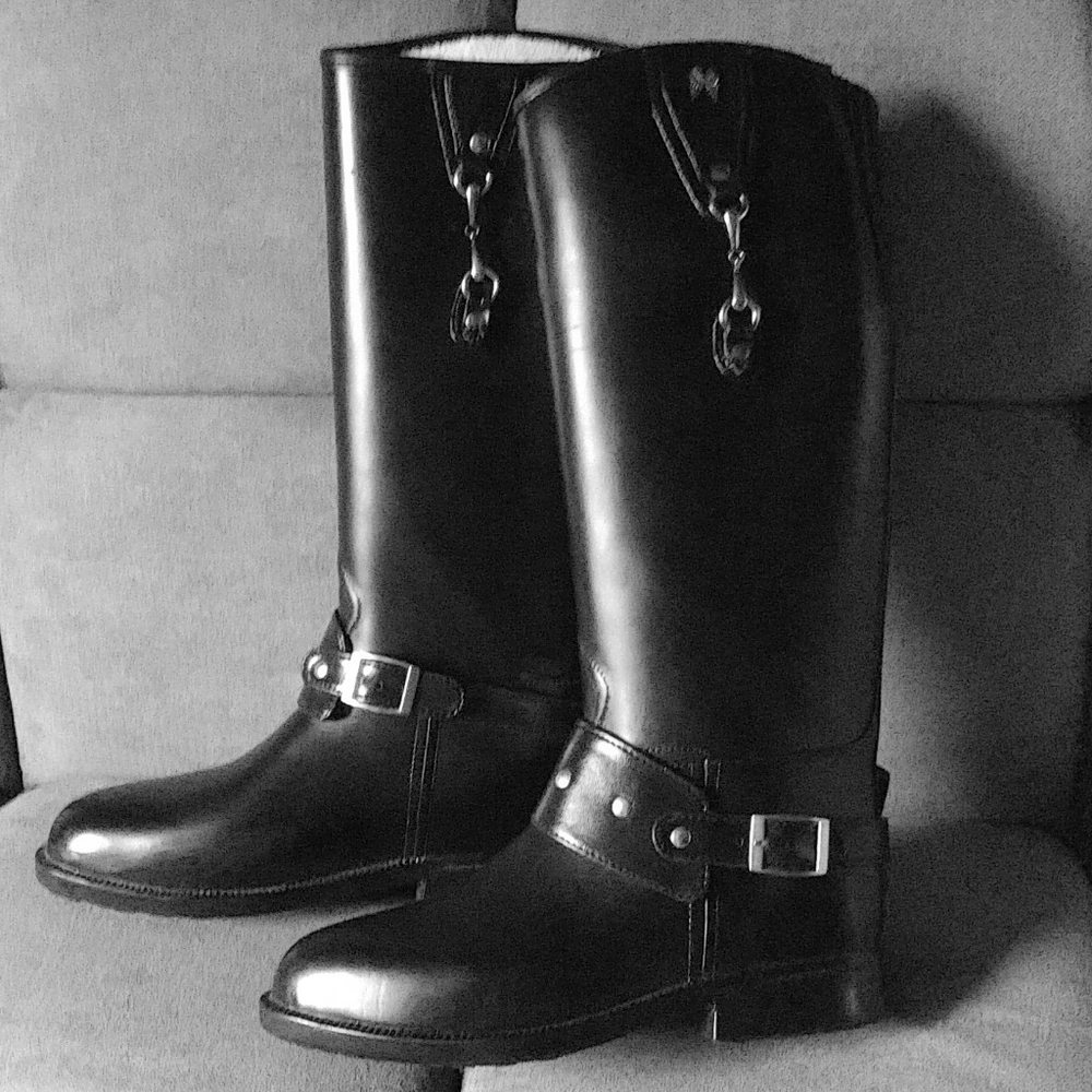 Limited edition dav Victoria's Secret Angel Equestrian rain boot collectible